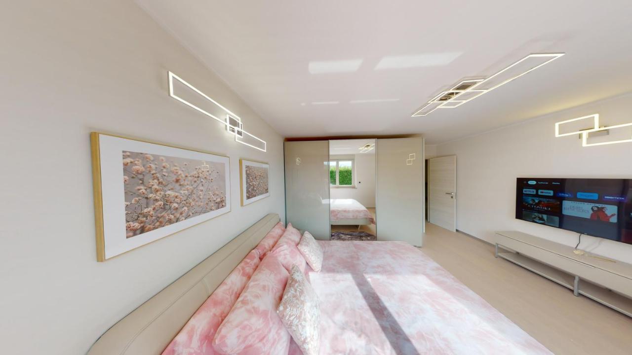 Design Apartment Emerald Viskovo Luaran gambar