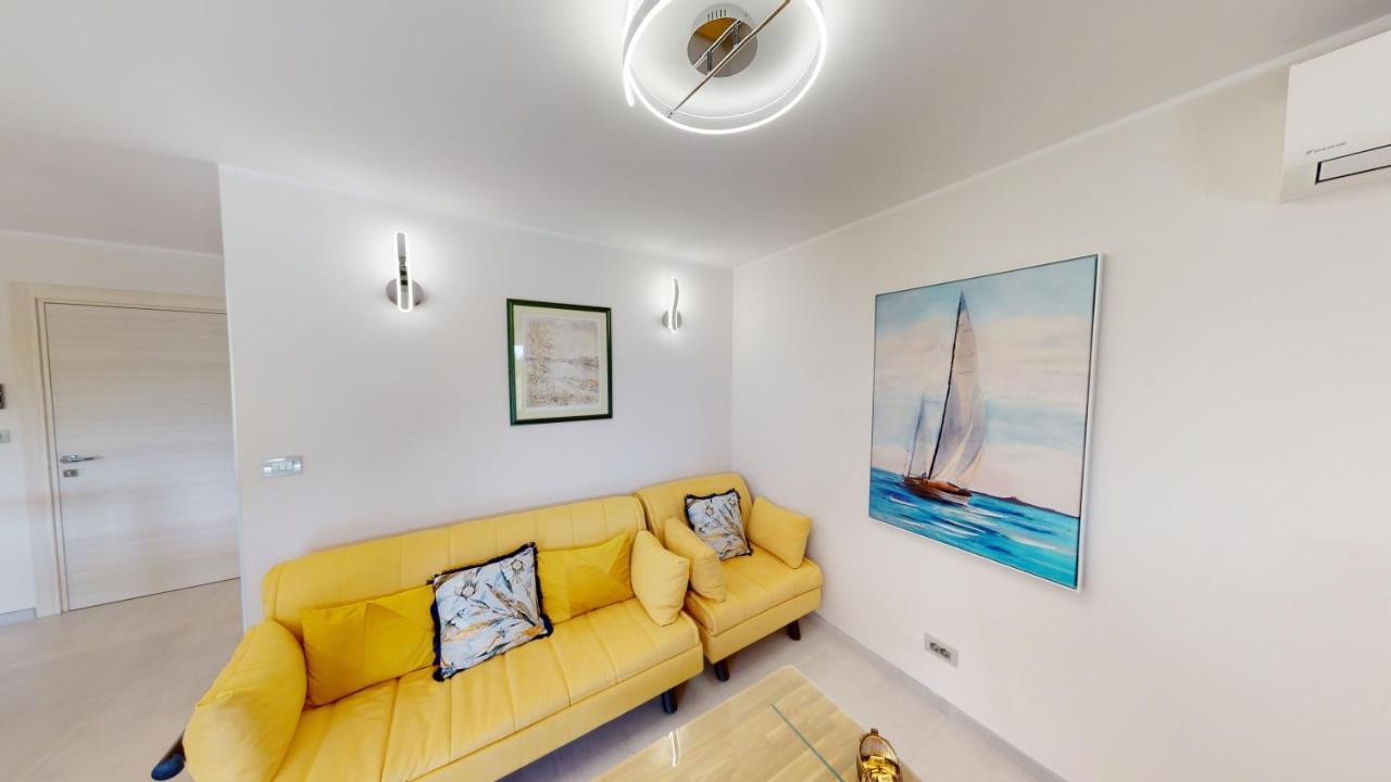 Design Apartment Emerald Viskovo Luaran gambar